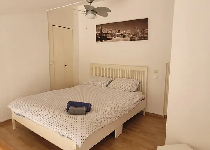 Georgia Apartment *