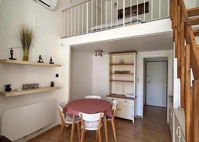 Georgia Apartment Nizza